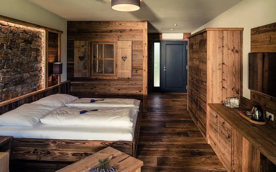 Luxusní vilový resort v Budějovicích: snídaně i sauna