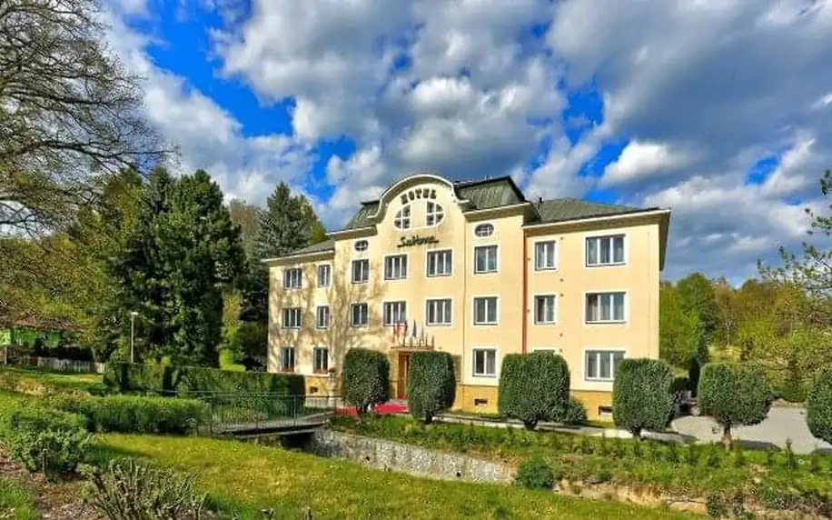 Krušné hory u Karlových Varů: Hotel Subterra *** s wellness, snídaní/polopenzí a vstupem do pivovaru i muzea