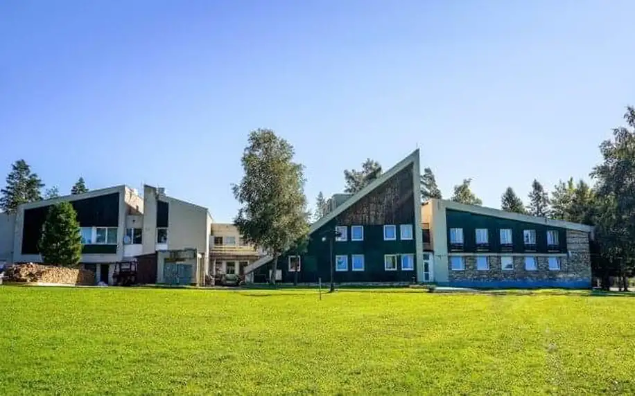 Vysoké Tatry u Lomnického štítu v Hotelu Tatranec s polopenzí, vstupem do sauny a slevou do AquaCity Poprad