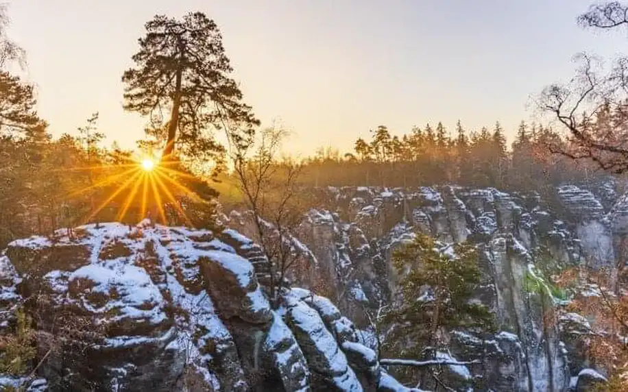 Romantika u Českého ráje: Penzion Solid Spa Superior **** se snídaněmi, privátním wellness, sektem + bonusy