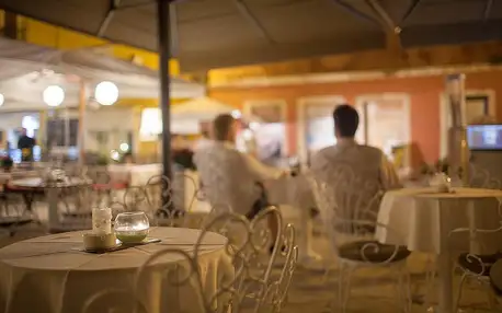 Dalmácie se snídaní a wellness: hotel v centru Šibeniku