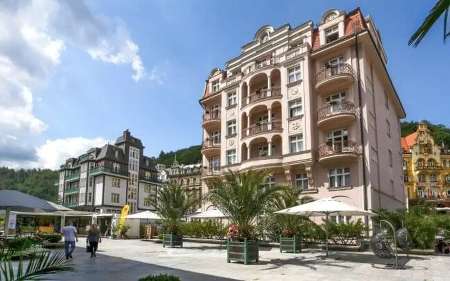 Karlovy Vary: Art Deco WOLKER **** s neomezeným wellness, až 8 procedurami a polopenzí + dítě do 15 let zdarma