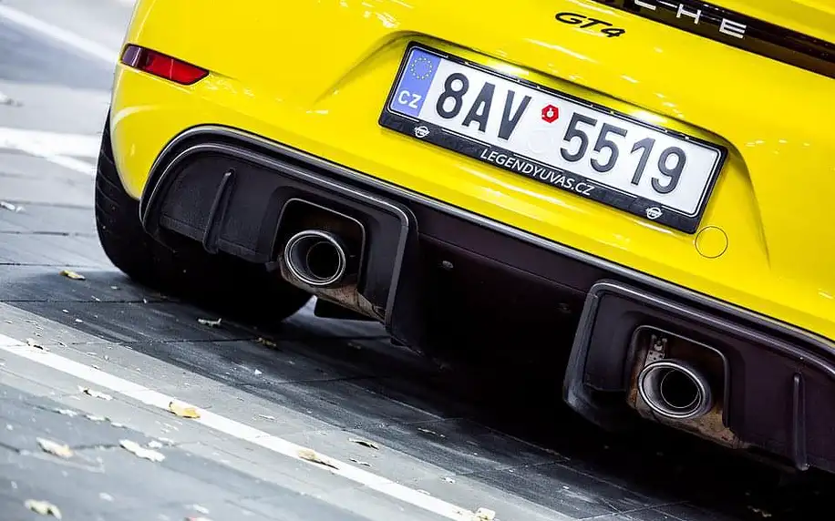 Jízda v Porsche GT4 Cayman Beroun