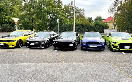 Za volant fára dle výběru: Dodge, Camaro, Mustang