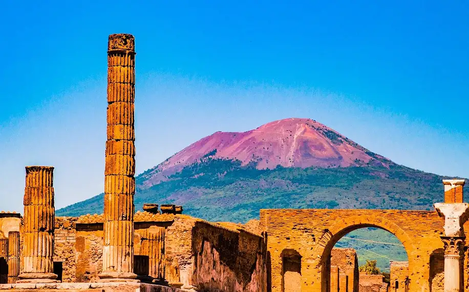 Ischia a Apulie: výlety do Herculaneum, na Procidu a na Capri