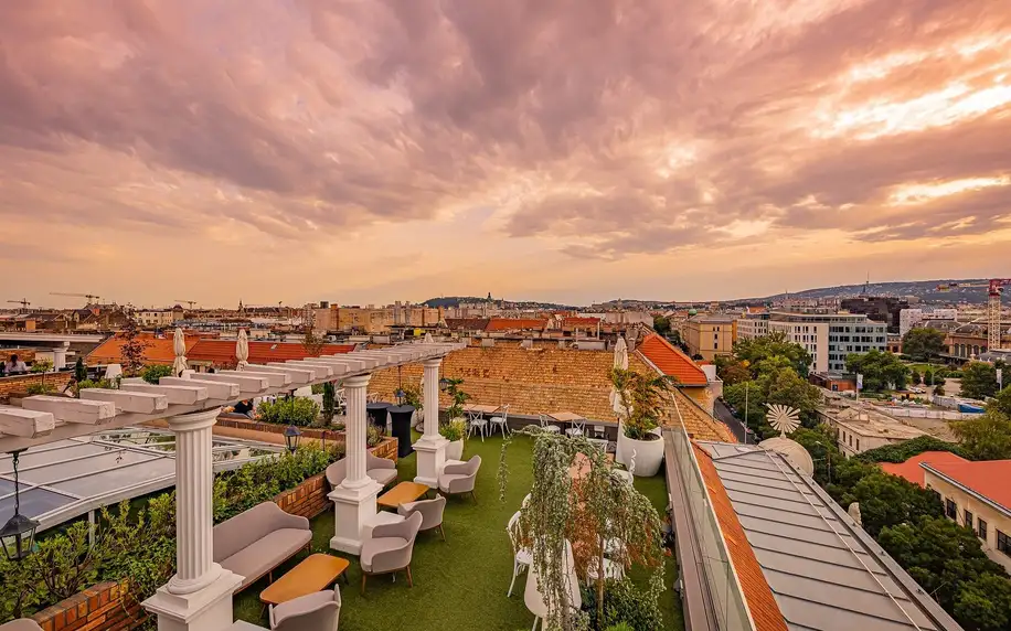 Pobyt v 5* historickém hotelu v centru Budapešti