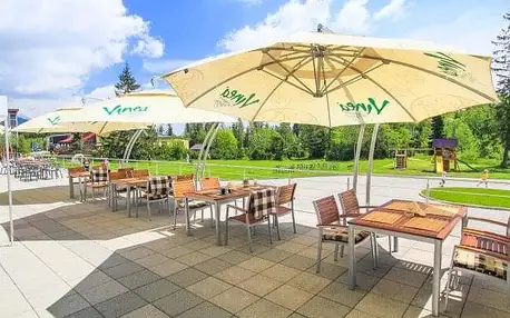 Vysoké Tatry u Štrbského Plesa a ski areálu: Hotel Panorama **** s polopenzí, wellness centrem a hernou + víno