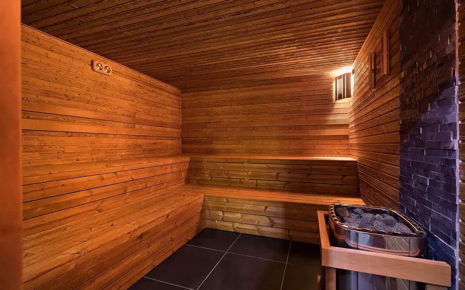 Neomezený vstup do fitka a sauny na 9 pobočkách
