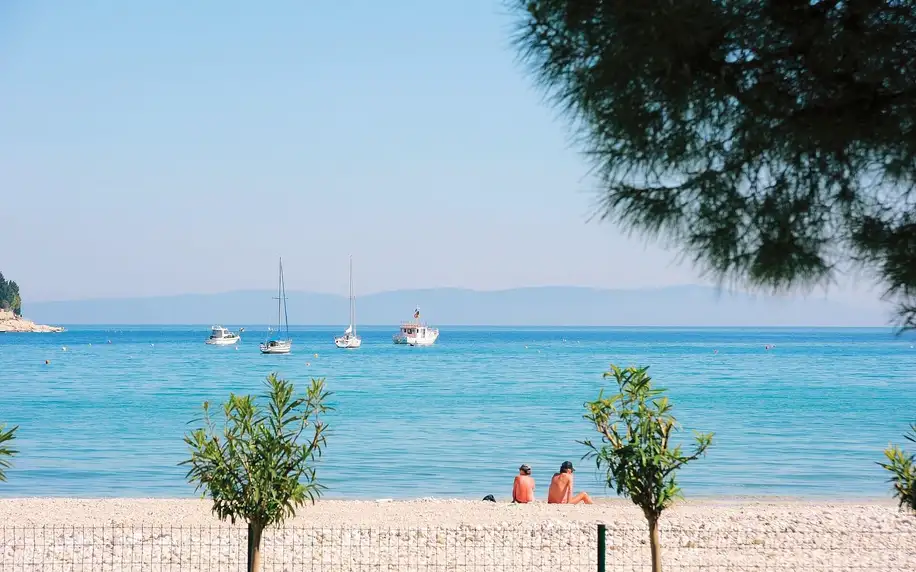 Chorvatský Rabac: 4* hotel u pláže, dítě do 7 let zdarma