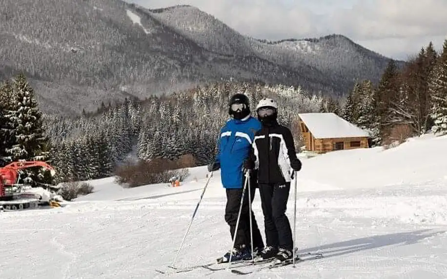 NP Velká Fatra: Ružomberok v Apartmánovém domě Fatrapark se snídaní, welcome drinkem a kávou + akce na masáž