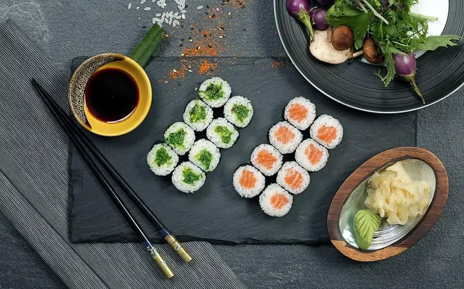 Sushi degustační menu pro 2 osoby v PRU58