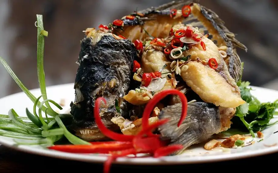 Asijské "streetfood" degustační menu o šesti chodech pro 2 osoby v PRU58