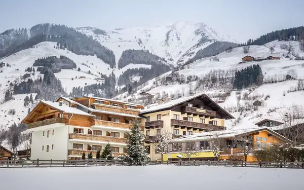 Rakouský pobyt v hotelu Sonnhof Rauris*** přímo u ski centra