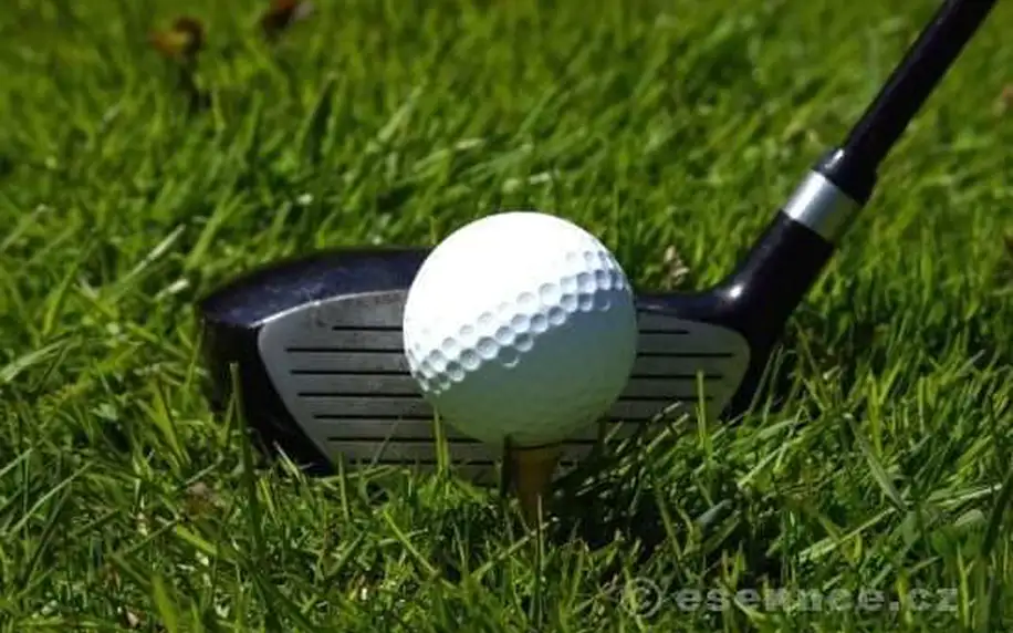 Den s golfem na Dýšině pro dva začátečníky