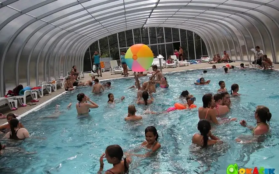 Léto s Rematou se vstupem do vnitřního a venkovních bazénů + 1 ​​dítě do 12 let zdarma
