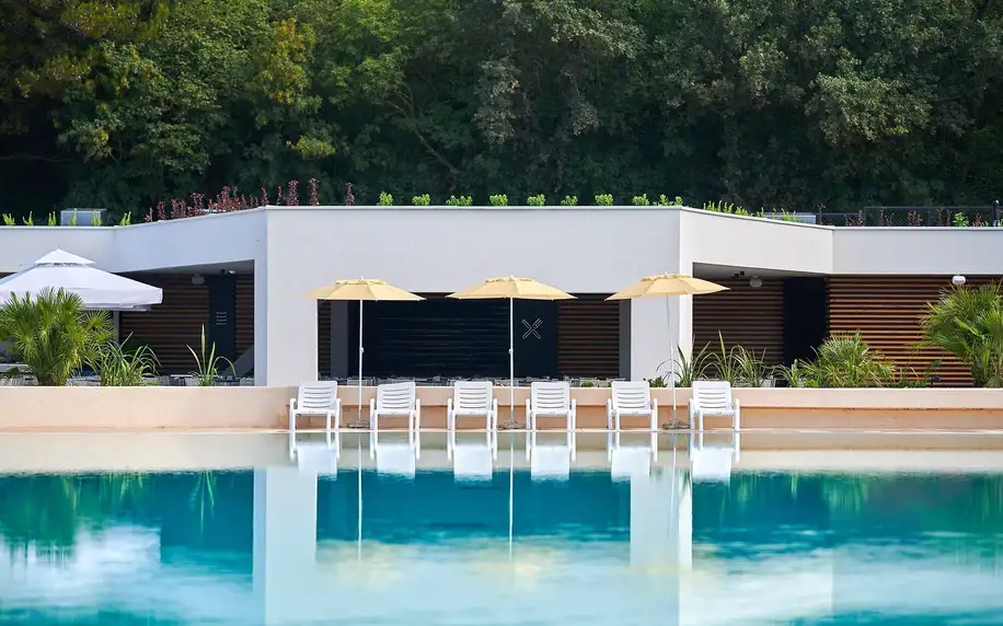 Dovoelná na Istrii: mobilní domky až pro 6 osob a bazény