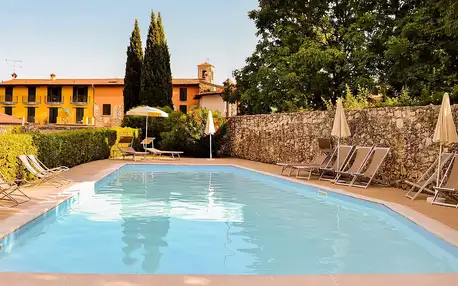 Hotel s bazénem, wellness a polopenzí u Lago di Garda
