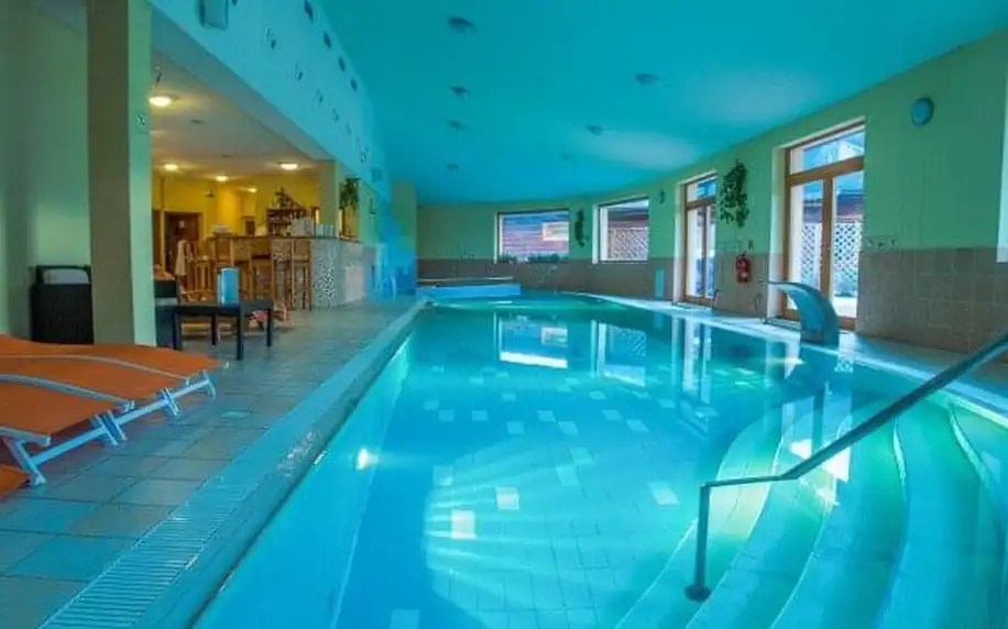 Liptov u Vysokých a Nízkých Tater: Sojka Resort *** s polopenzí, bazény, 4 druhy saun a Liptov Region Card