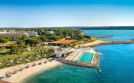 Chorvatsko: Novigrad 100 m od pláže v Hotelu Aminess Maestral **** s polopenzí a neomezeným wellness + animace