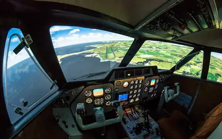 Adrenalinový let na leteckém simulátoru českého letounu L-410 v Ostravě