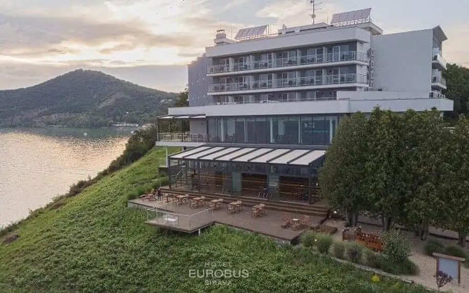 Slovensko u přehrady Zemplínská Šírava a aquaparku (400 m) v Hotelu Eurobus **** s polopenzí a wellness