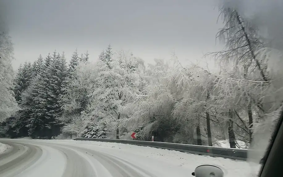 Škola jízdy ve sněhu vč. vyprošťovacích technik