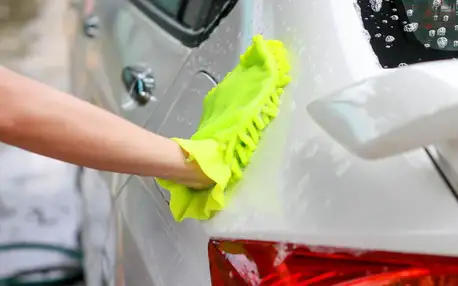 Důkladná očista vašeho auta v Time Wash Cars