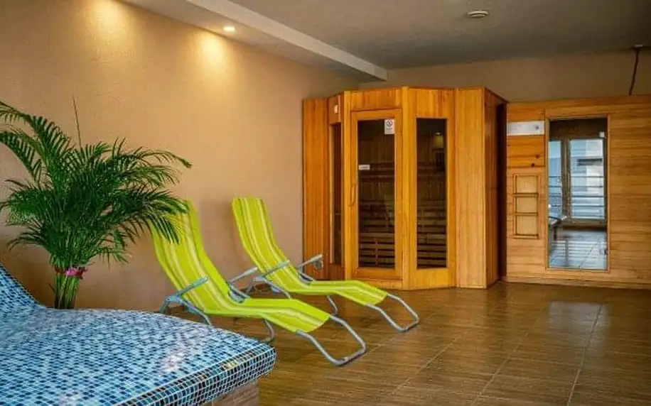 Bojnice: Relaxační pobyt ve Wellness Penzionu Maxim *** s polopenzí, vířivkou a saunami + sleva na masáže