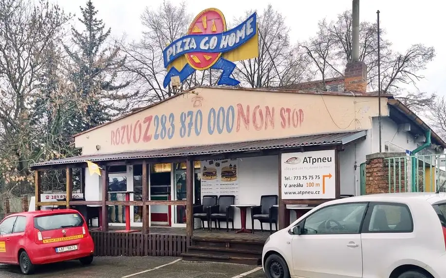 Žebra, koleno i hamburger: nonstop rozvoz po Praze