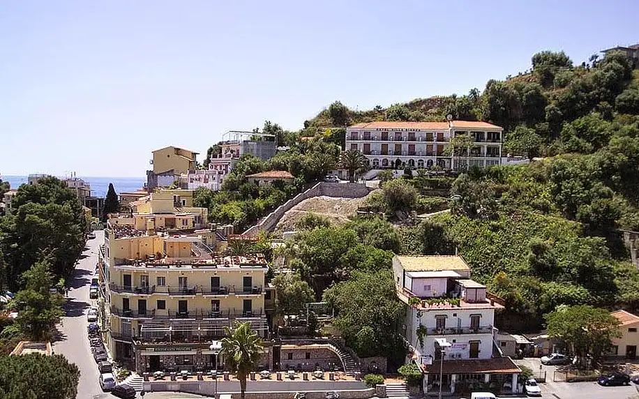 Léto na Sicílii: 4* hotel u pláže, bazén i strava
