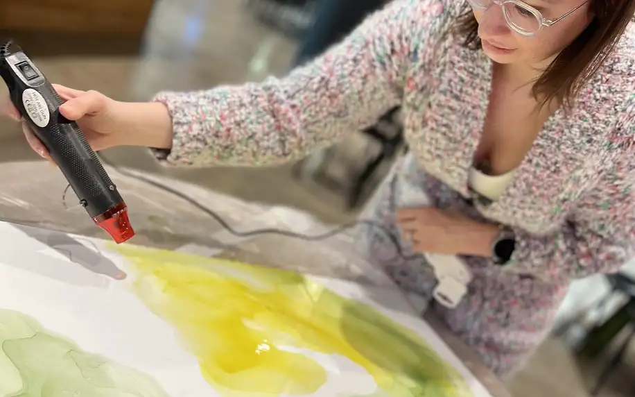Art rande: workshop malování pro dva i s lahví sektu