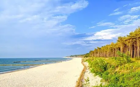 Baltské moře jen 50 m od pláže: Apartamenty Kołobrzeg s polopenzí, neomezeným wellness a dětským světem