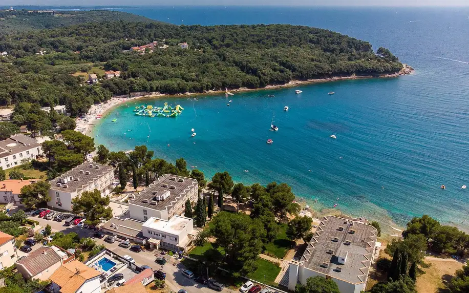 Pobyt u chorvatské Puly: ubytování přímo na pláži