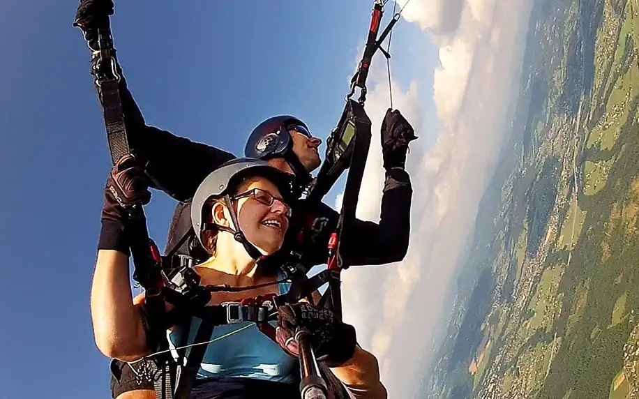 Paraglidingový tandemový let na míru i video z letu