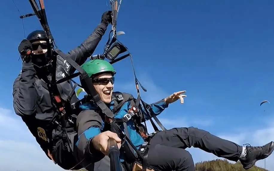 Paraglidingový tandemový let na míru i video z letu