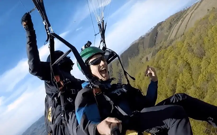 Paraglidingový tandemový let na míru i video z letu