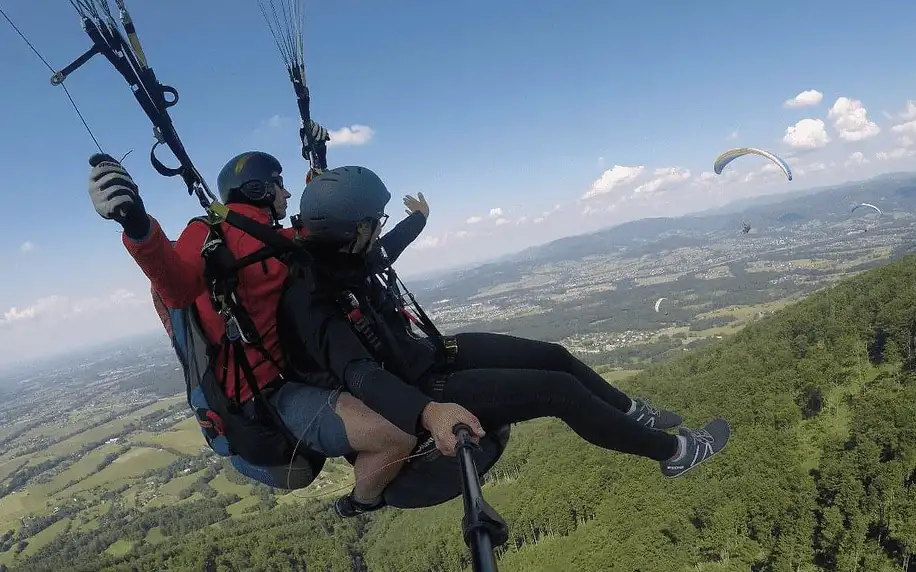 Paraglidingový tandemový let na míru i video z letu