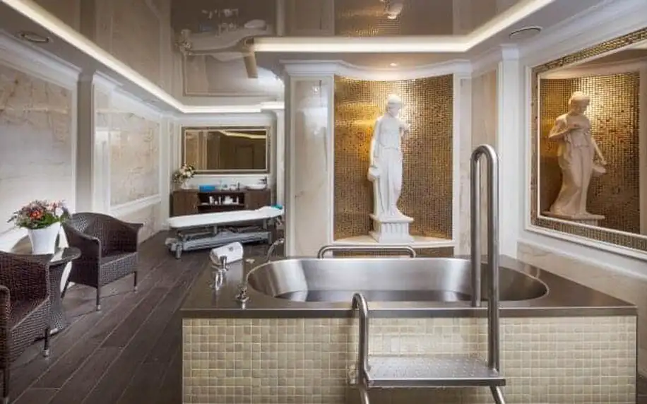 Mariánské Lázně: Luxus v Chateau Monty Spa Resortu **** s Římskými lázněmi, až 16 procedurami a polopenzí