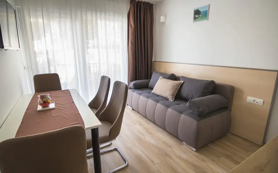 Relax na Istrii: rodinné apartmány s balkonem u pláže