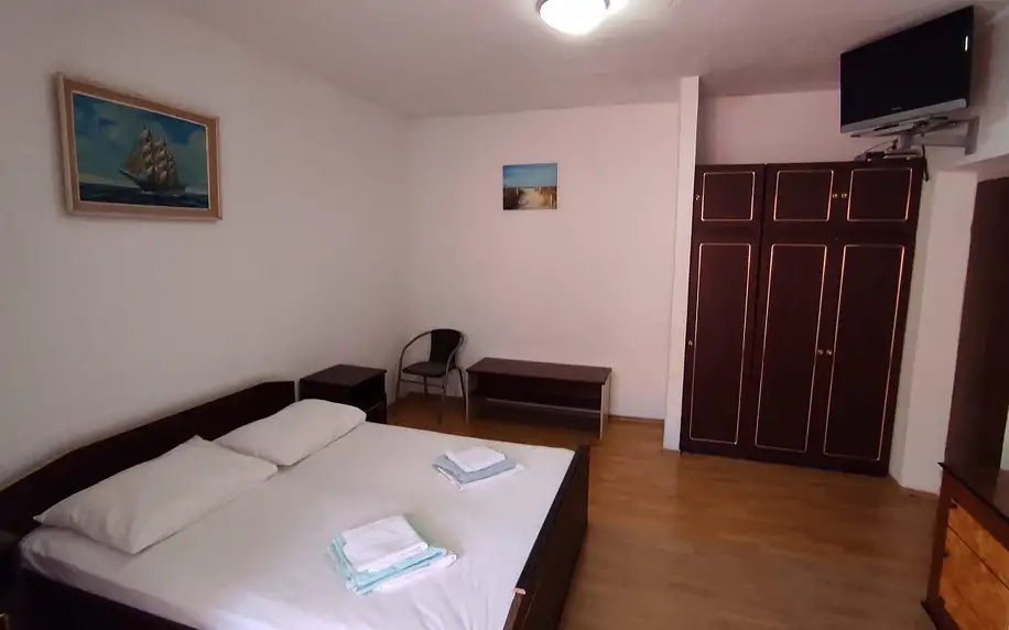 Týdenní dovolená u letoviska Duće: hotel 9 min chůzí od pláže