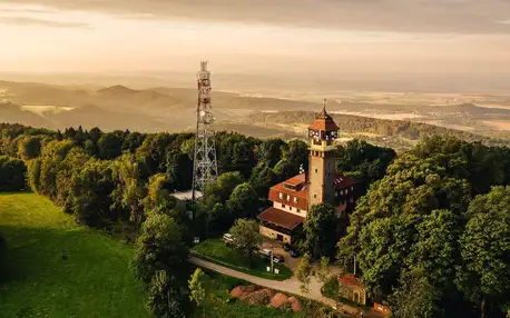 Netradiční ubytování v hotelu Vyhlídka v Českém ráji s polopenzí