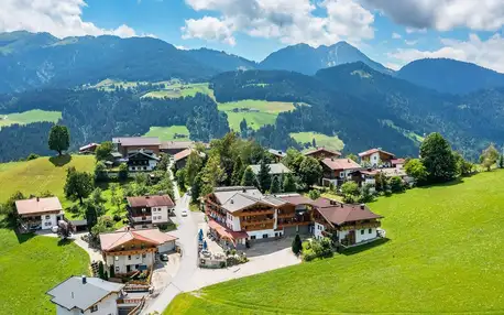Kitzbühelské Alpy: léto či podzim s polopenzí