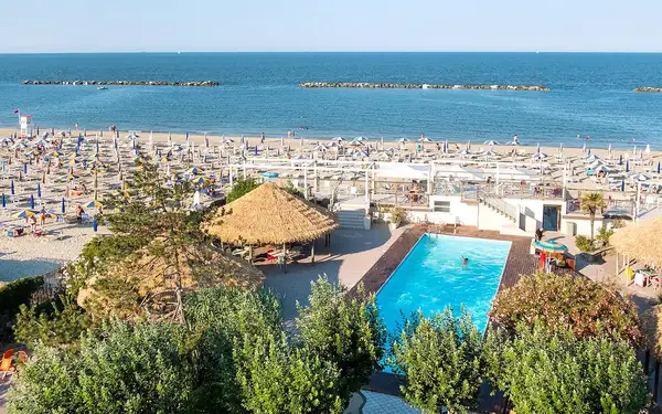 Ravenna: hotel na pláži, plná penze, drinky, wellness