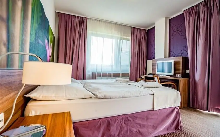 Dudince - Lázeňské domy Rubín a Smaragd, hotel Minerál, Slovensko