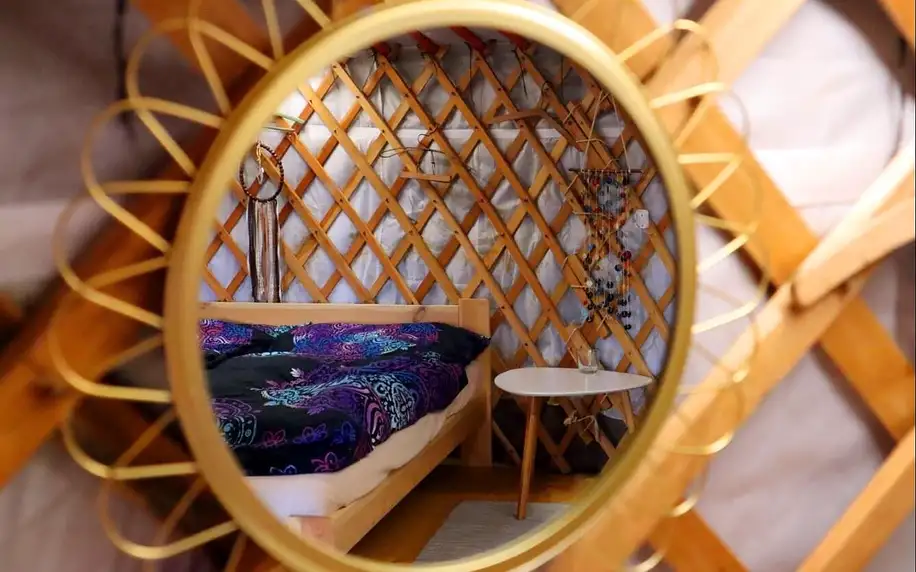 Netradiční relax ve vybavené jurtě se saunou
