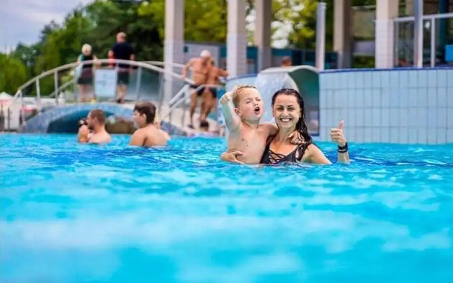 Dudince jen 500 m od lázní: Penzion U Mlynárky s polopenzí, bazénem, luxusním wellness centrem a masáží