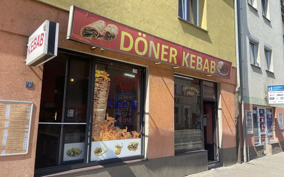 Kebab podle výběru: döner nebo dürüm se sýrem