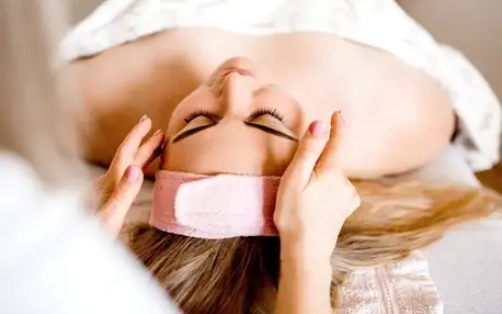 Kosmetické ošetření: základní i luxusní s lash liftingem