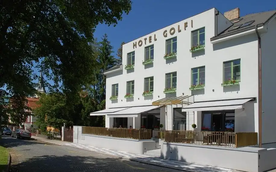 Lázně Poděbrady, Středočeský kraj: Hotel Golfi