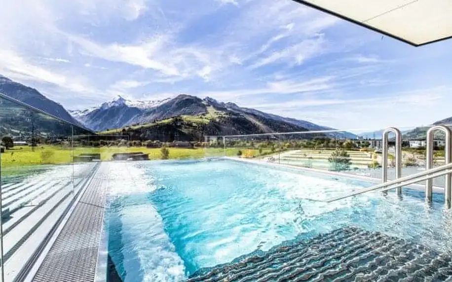 Kaprun v luxusním Tauern Spa Hotelu & Therme **** se 3 wellness centry, 12 bazény a 10 saunami + polopenze